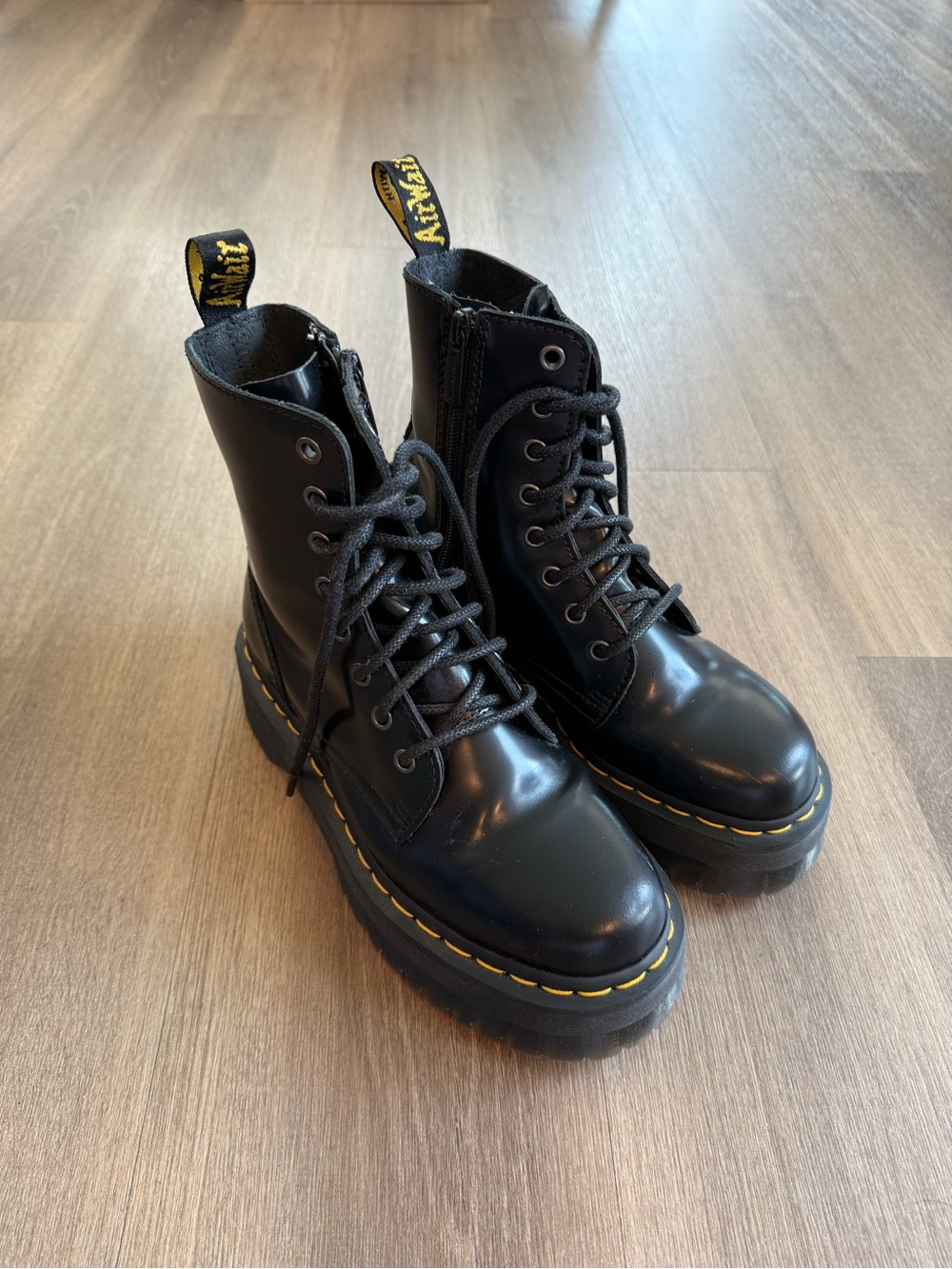 Dr. Martens Jadon Combat Boots (smooth leather) (size 7)